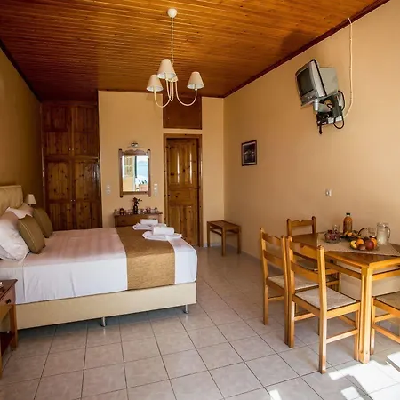 Panoramic Sunset Apartment Kothréas