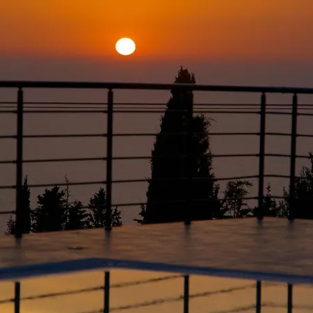 Panoramic Sunset דירה Kothréas